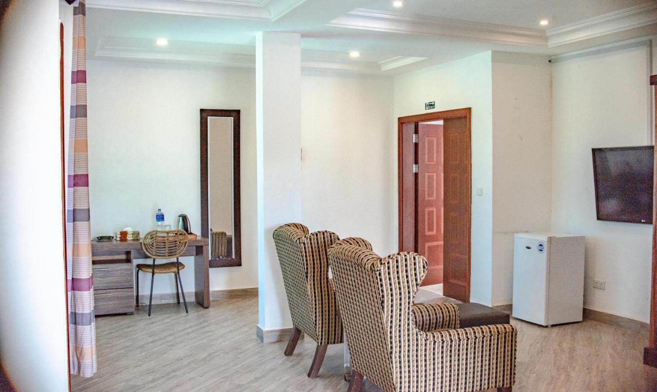 Majula Boutique Hotel เซเรคุงดา ภายนอก รูปภาพ