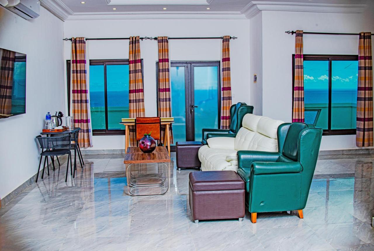 Majula Boutique Hotel เซเรคุงดา ภายนอก รูปภาพ