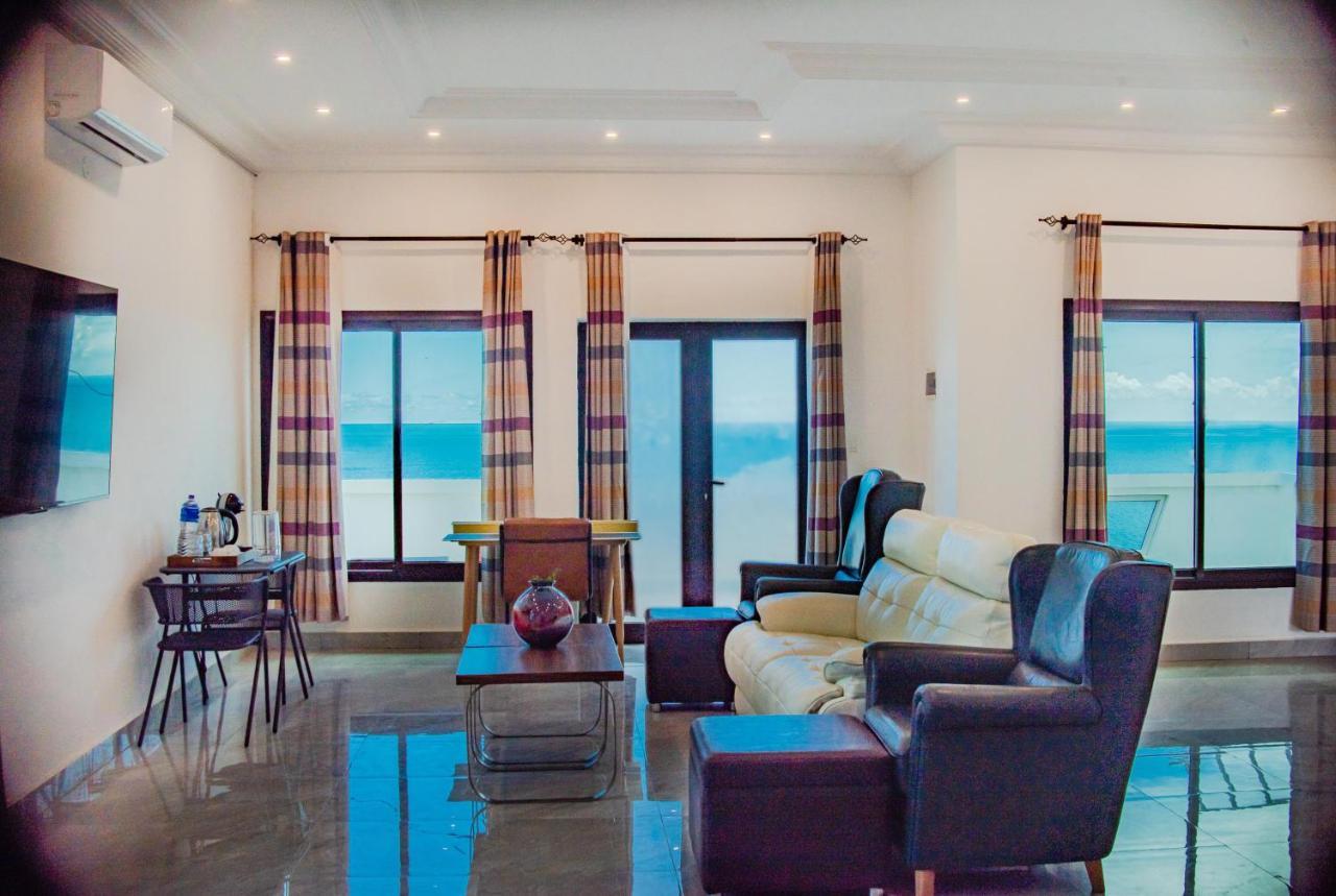 Majula Boutique Hotel เซเรคุงดา ภายนอก รูปภาพ