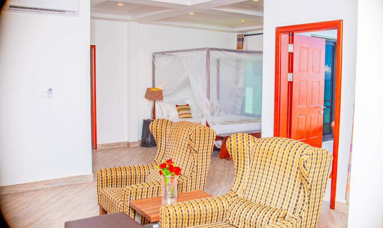 Majula Boutique Hotel เซเรคุงดา ภายนอก รูปภาพ